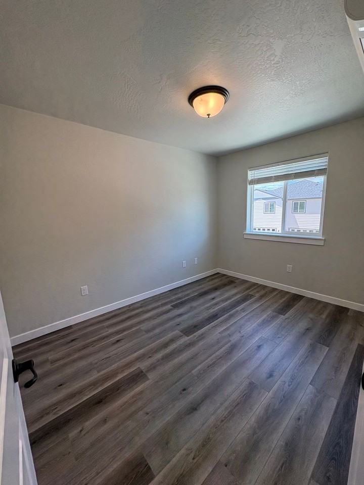 1139 Annalise St - Photo 7 of 8
