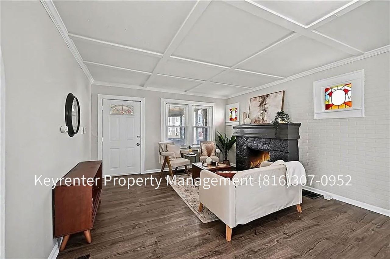 410 E Kansas Ave - Photo 6 of 18
