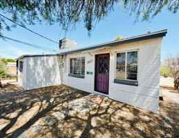 featured image of 2602 E Glenn St