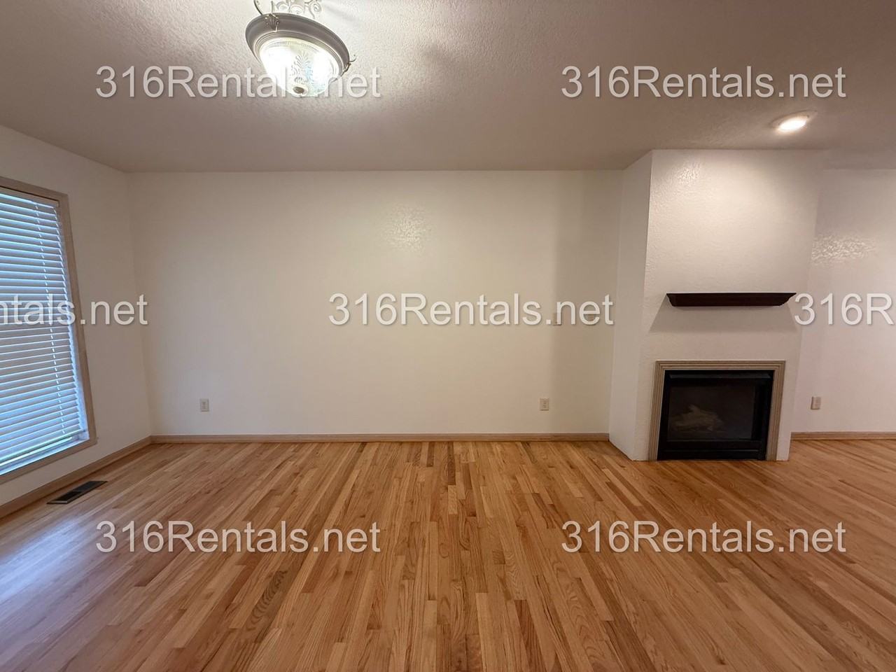 410 W Odell Ct - Photo 3 of 29