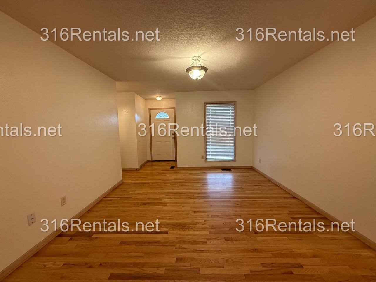 410 W Odell Ct - Photo 4 of 29