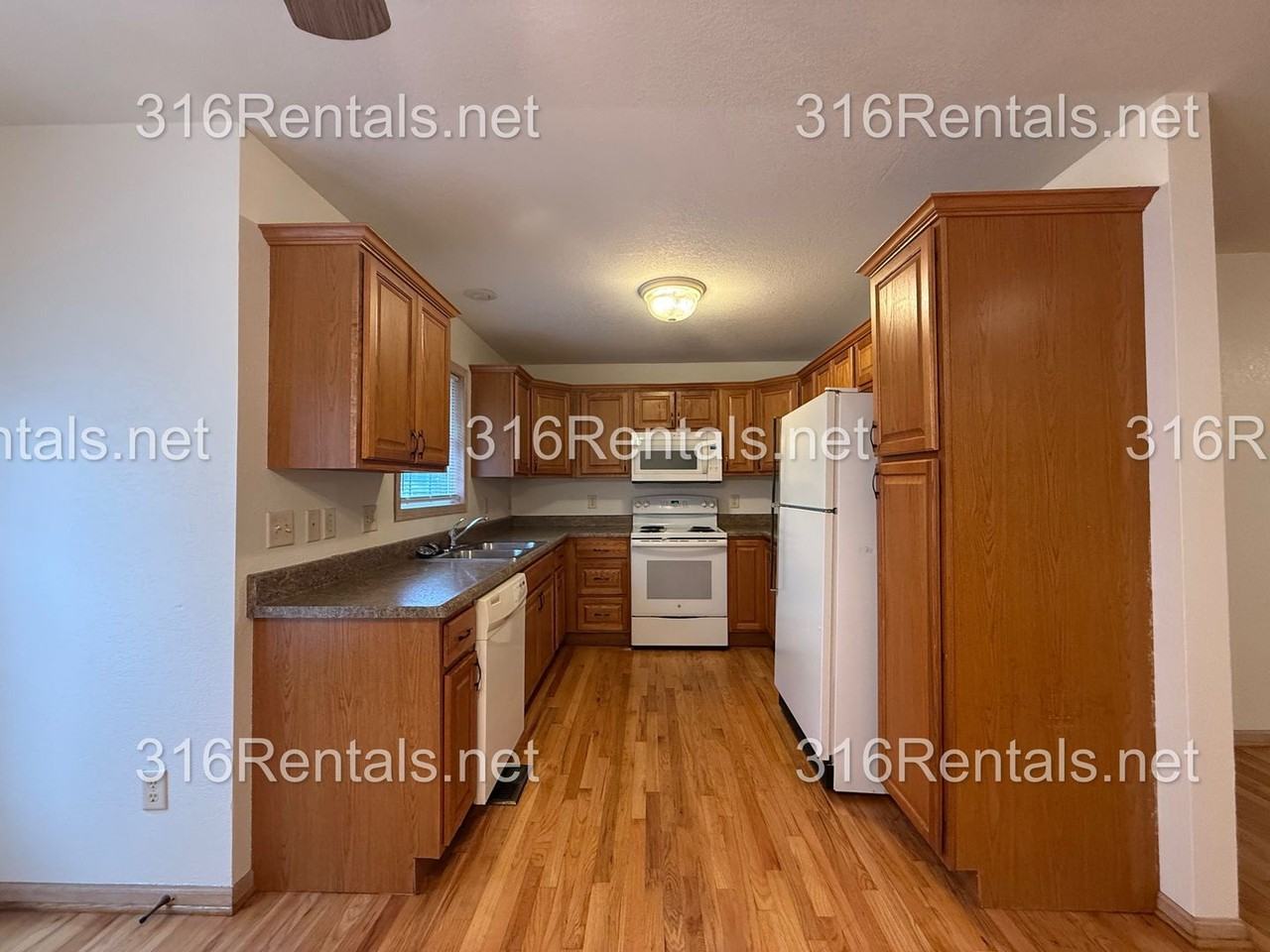 410 W Odell Ct - Photo 6 of 29