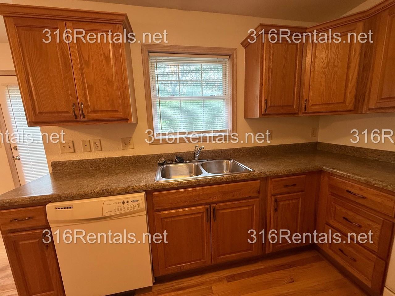 410 W Odell Ct - Photo 7 of 29