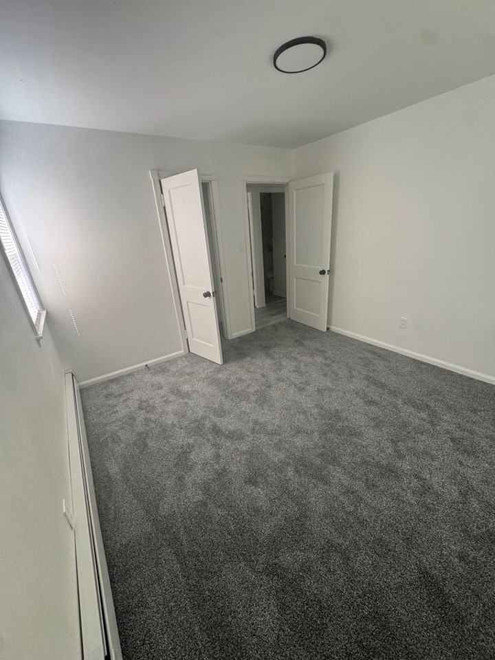 23307 Williams Ave - Photo 5 of 25