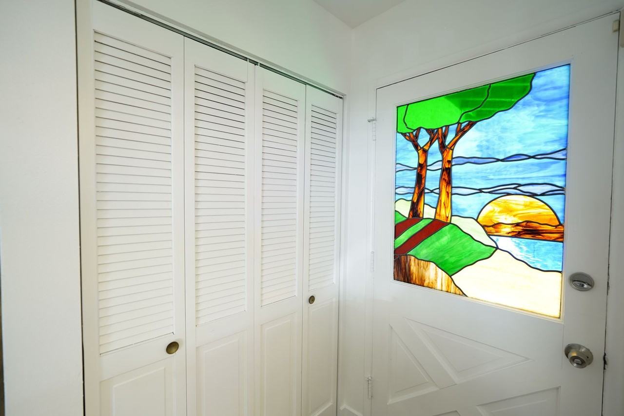 220 Lilac Ct - Photo 6 of 37