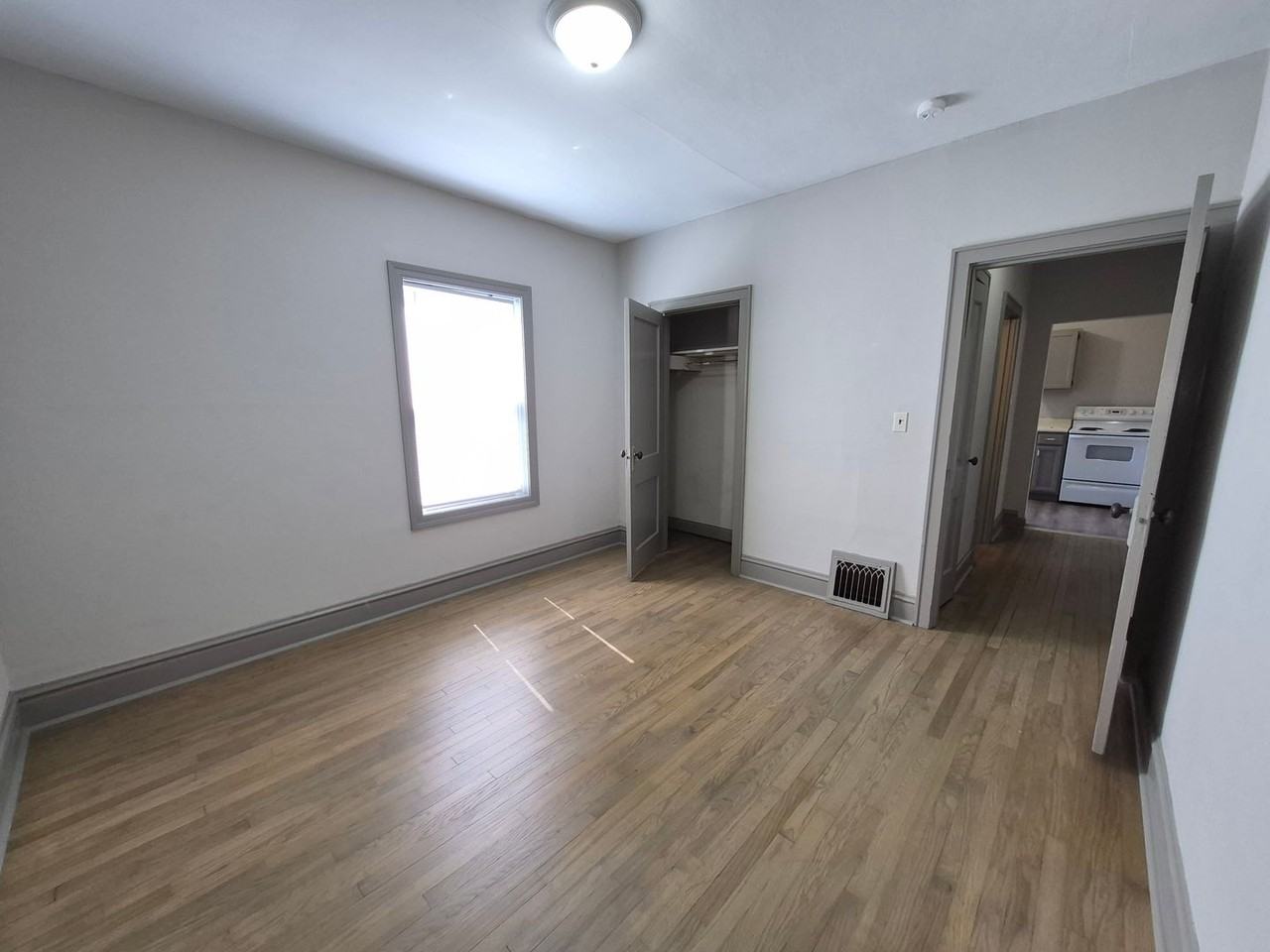 3A Calvin Ln - Photo 6 of 11