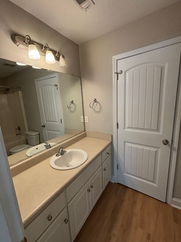 806 Whispering Willow Ct - Photo 3 of 10
