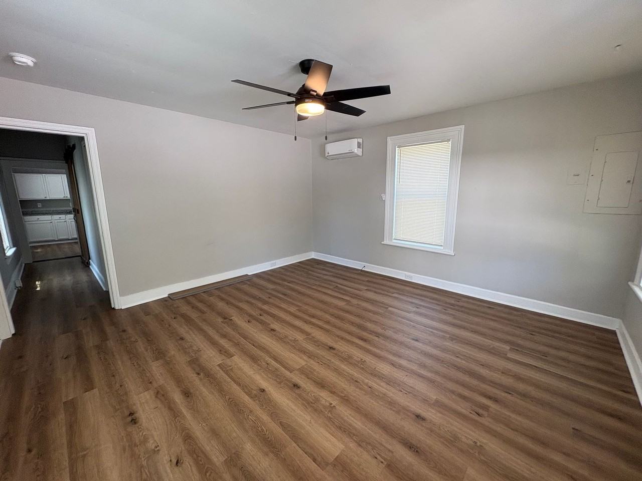 1836 Greene St - Photo 3 of 10