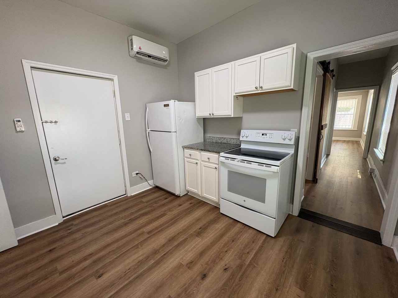 1836 Greene St - Photo 4 of 10