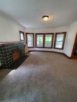 featured image of 1502 N 39th St
