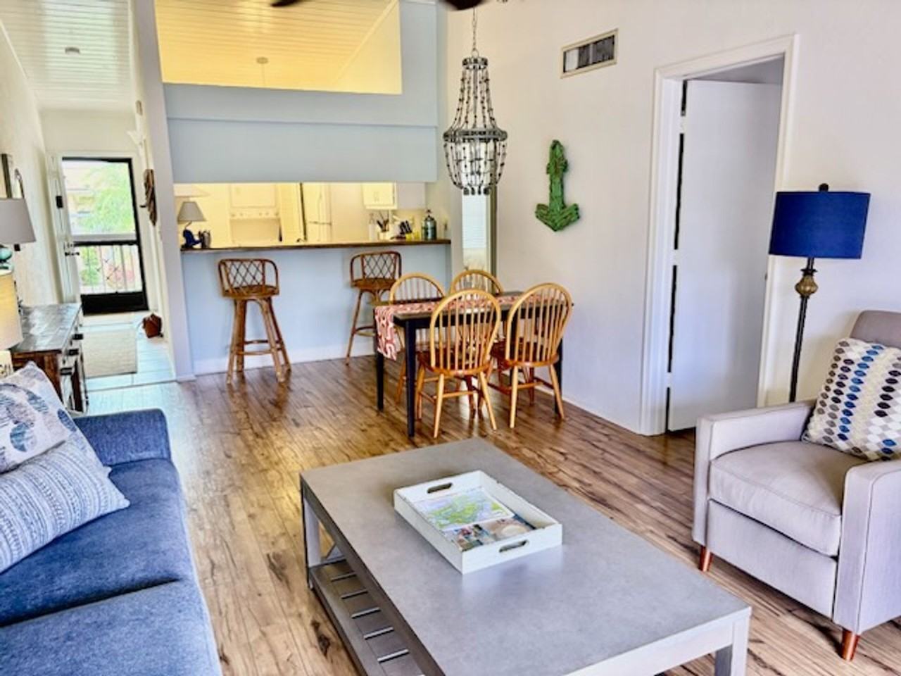 20 Greenbrier St #208 - Photo 5 of 13