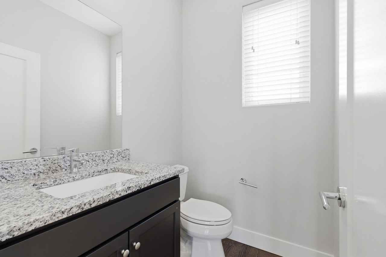 1723 Jo Johnston Ave - Photo 7 of 23