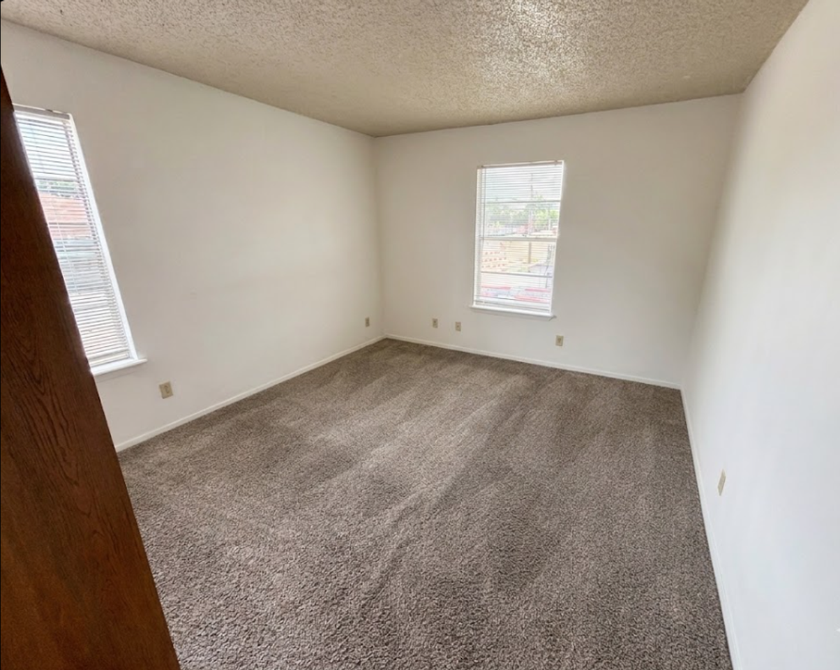 1315 Quail Cir - Photo 6 of 9