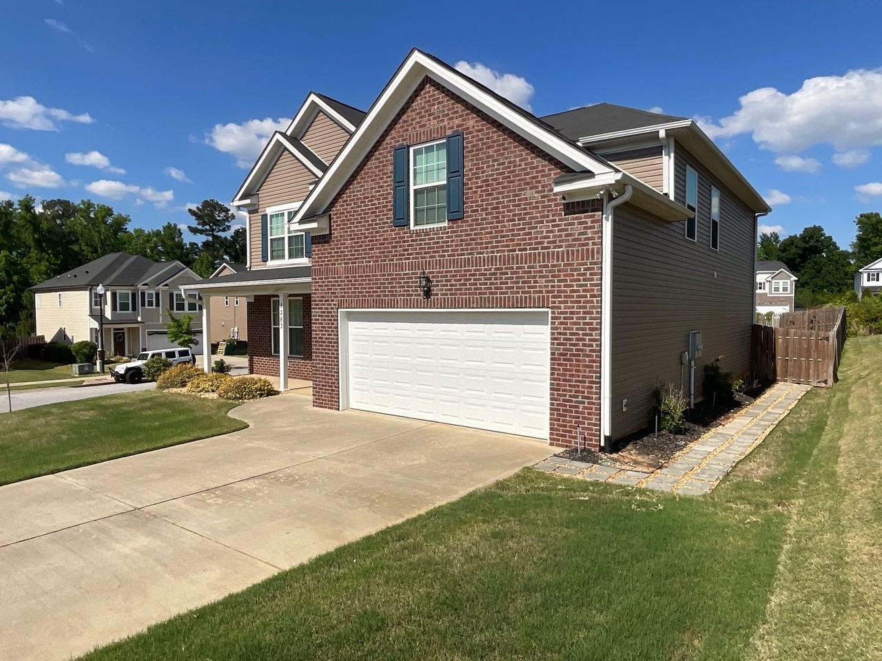 1283 Cobblefield Dr - Photo 2 of 32