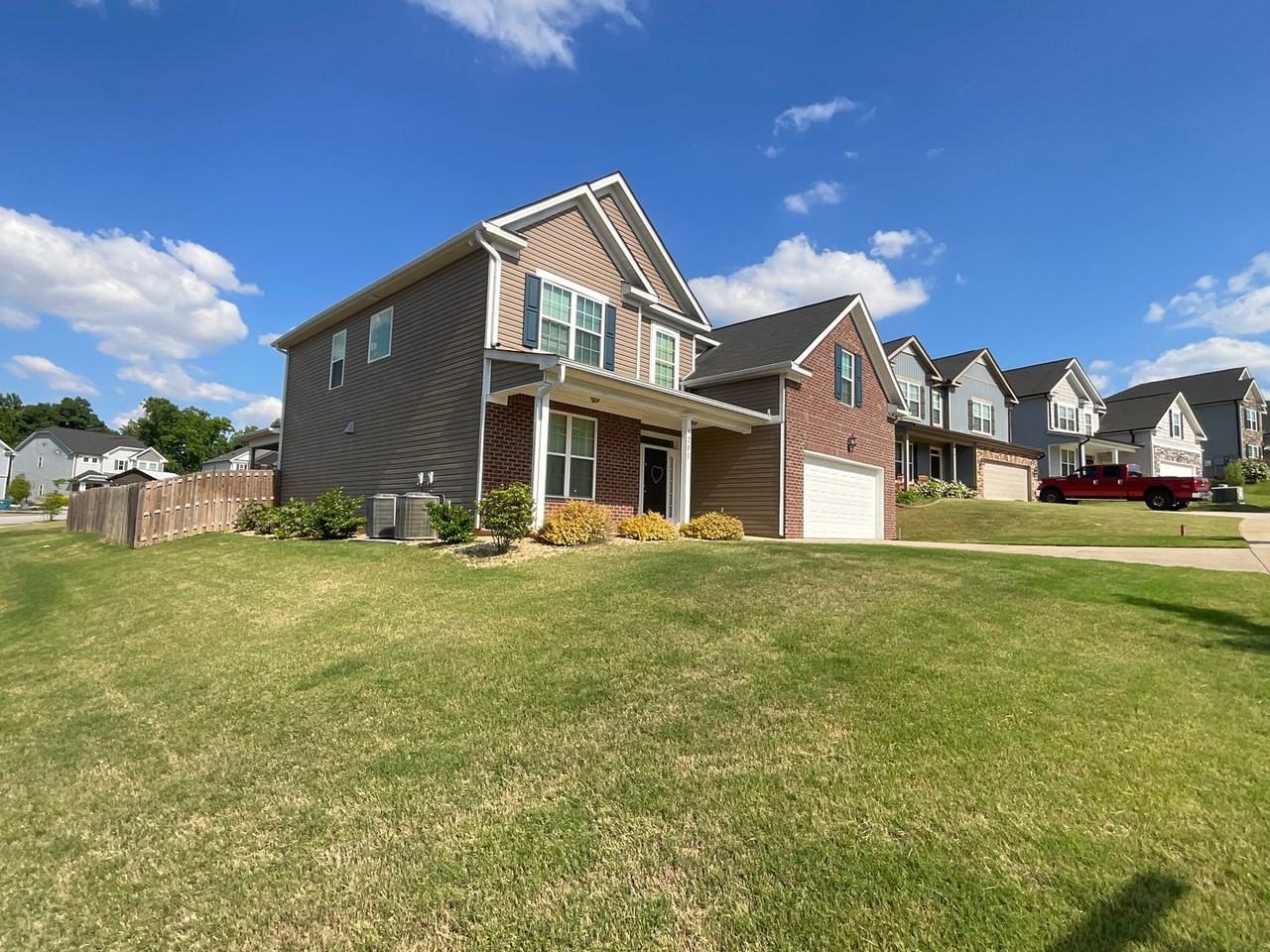 1283 Cobblefield Dr - Photo 3 of 32