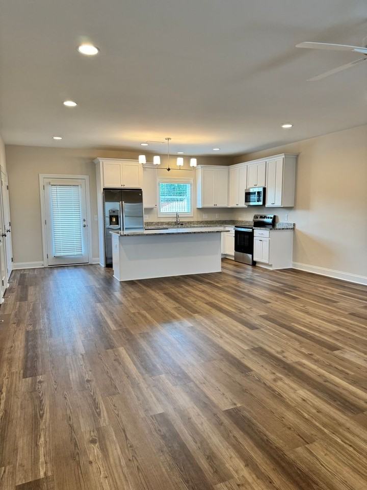 3260 Academy Dr #704 - Photo 2 of 22