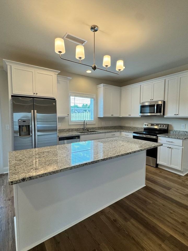 3260 Academy Dr #704 - Photo 4 of 22