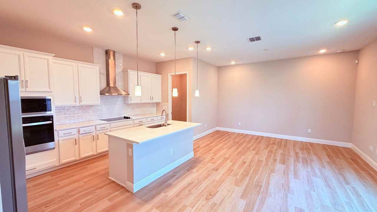 6495 Cyrils Dr - Photo 5 of 34