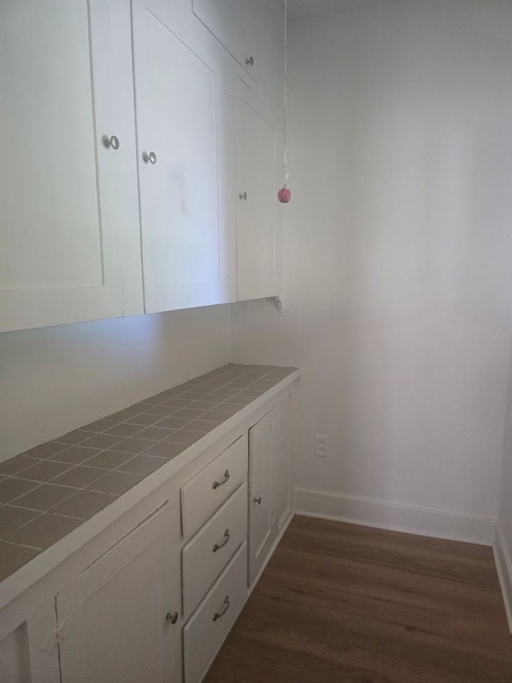 70 Pine St - Photo 5 of 18