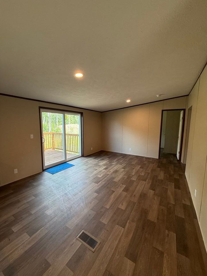 4246 La Salle Ave - Photo 7 of 16