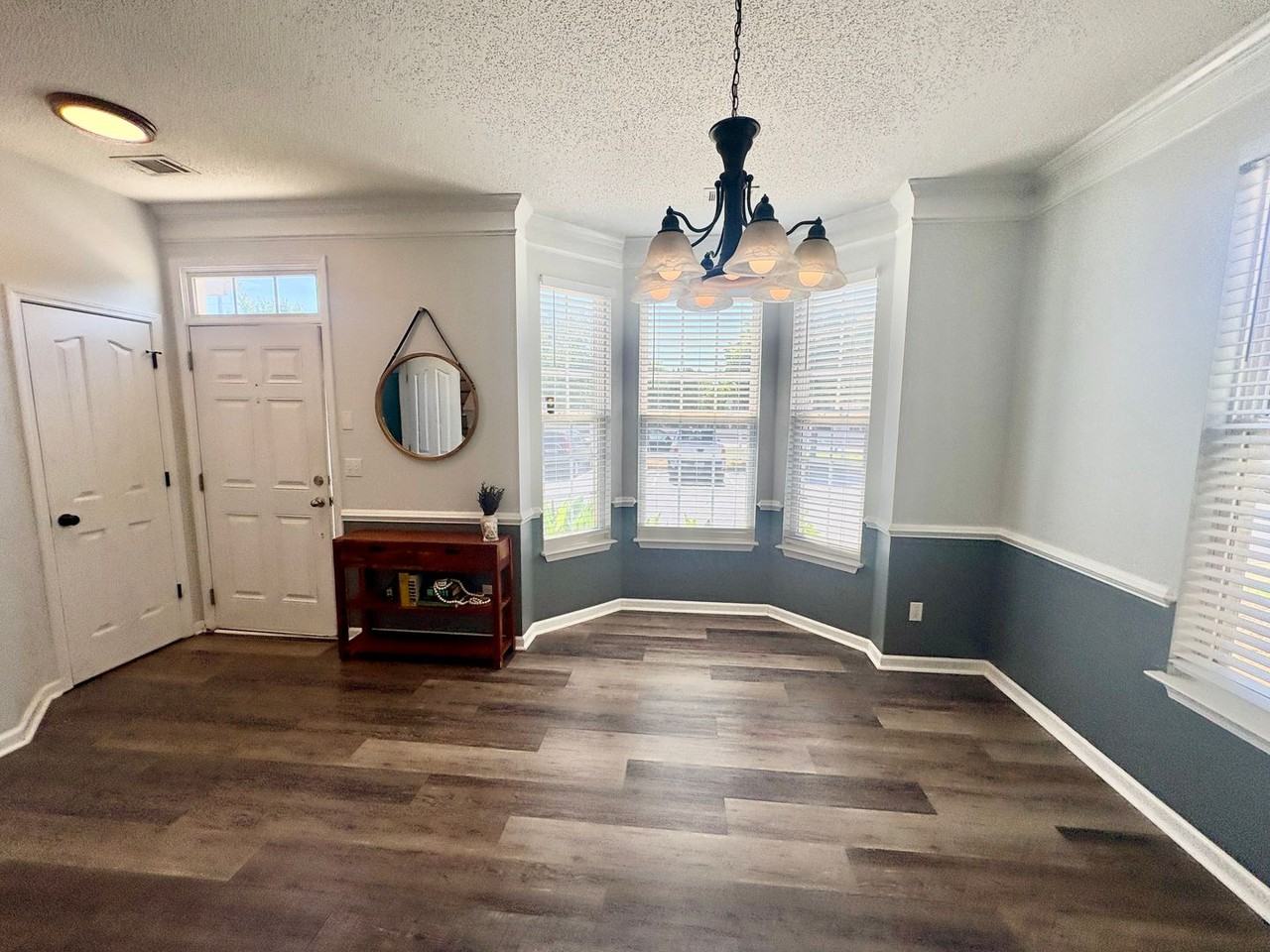 119 Cirrus Ct - Photo 2 of 12
