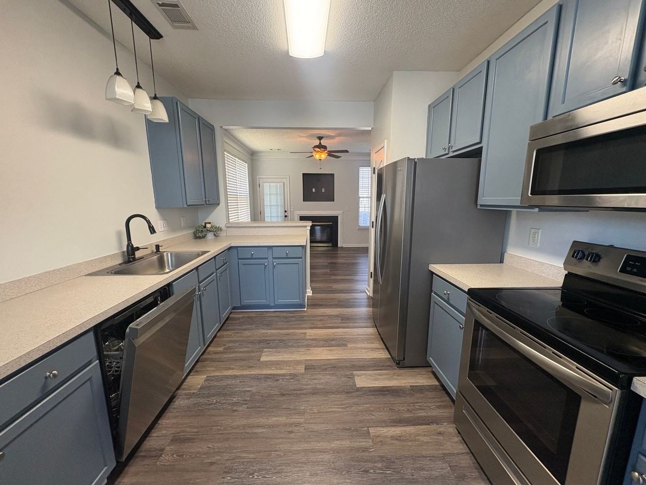 119 Cirrus Ct - Photo 3 of 12