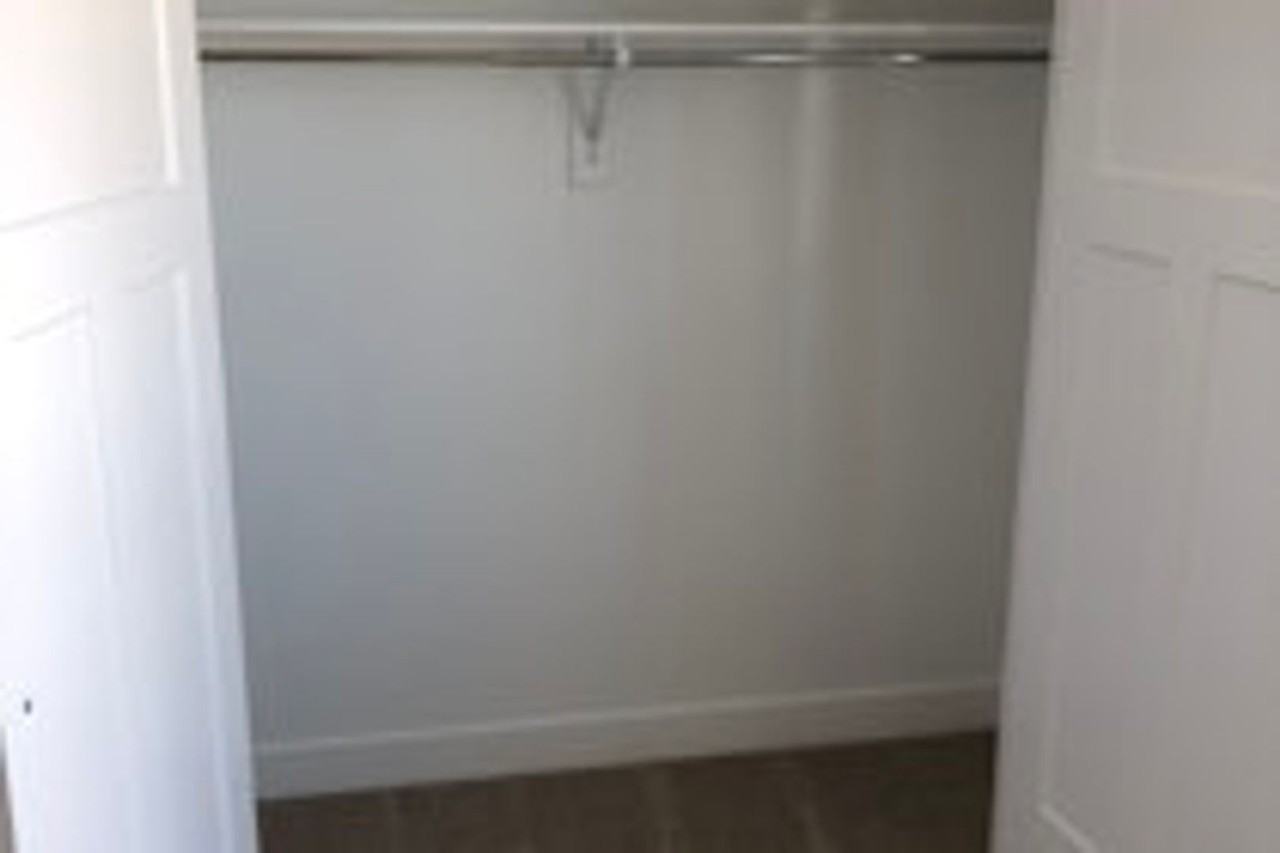 594 N 260 W - Photo 5 of 15