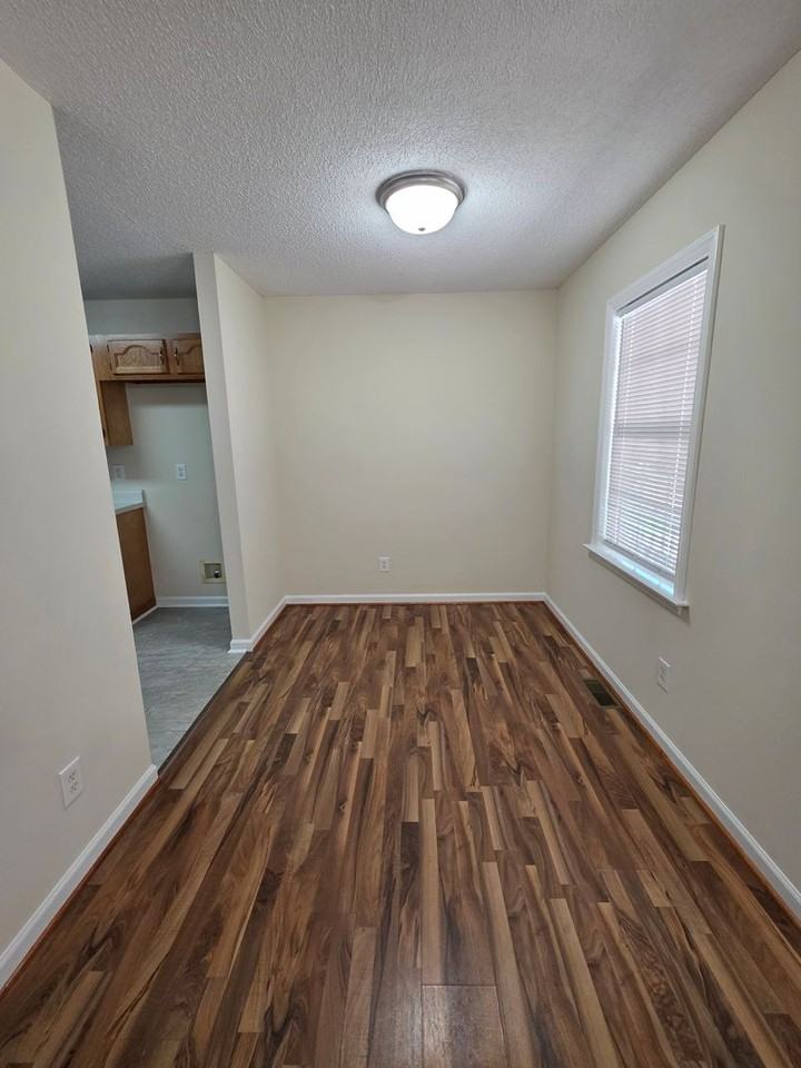 312 Hill St - Photo 3 of 10