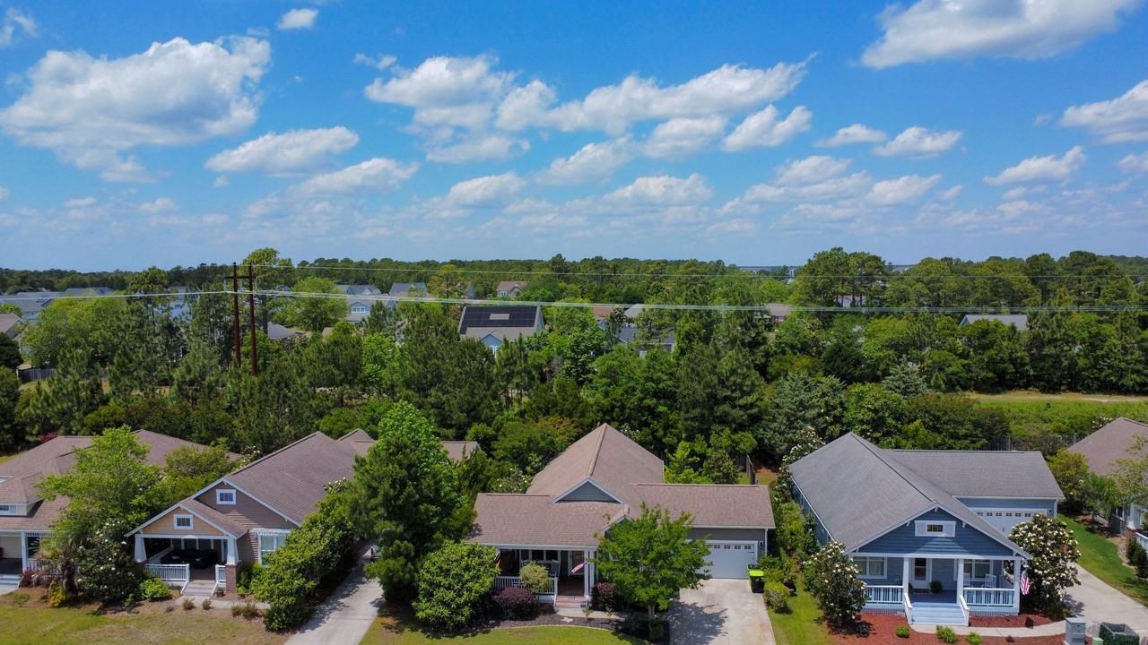 1209 Daisy Ct - Photo 2 of 29