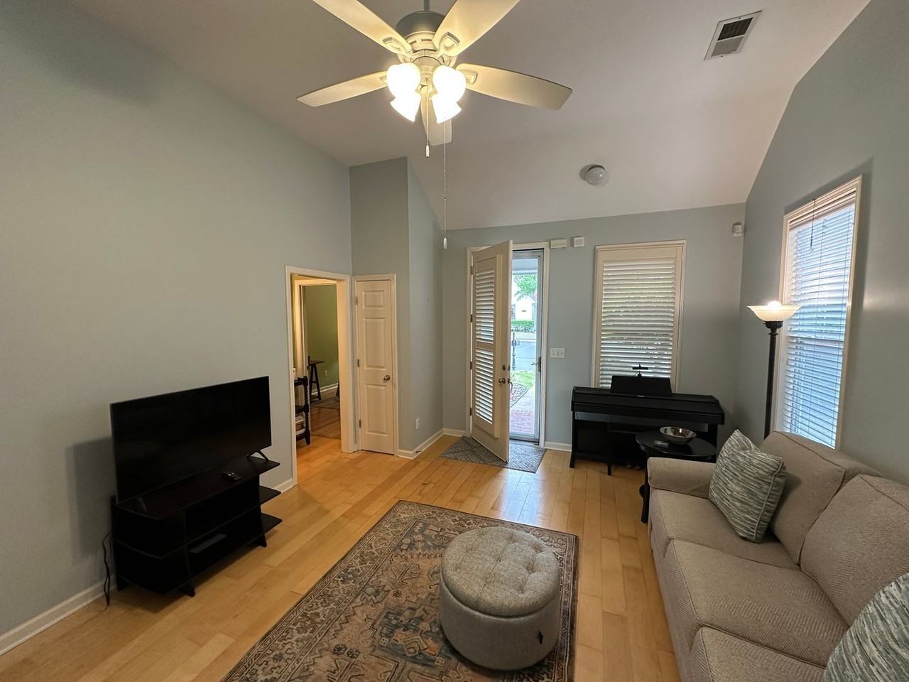 128 Fleets Island Dr - Photo 2 of 19