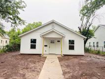 719 Ne Murphy Blvd - Photo 1 of 1