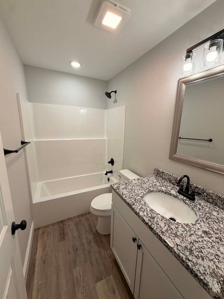 1906 Missouri Ave - Photo 5 of 19