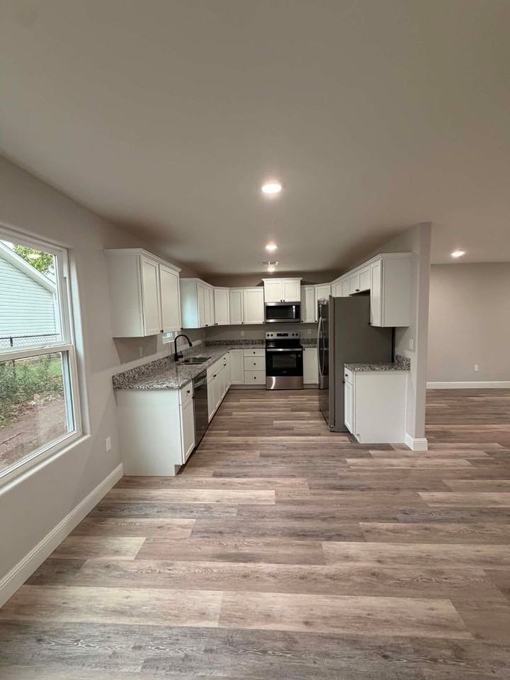1906 Missouri Ave - Photo 7 of 19
