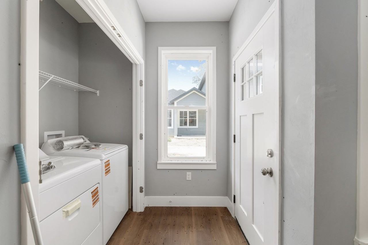 424 Nw 3rd Ave - Photo 5 of 15