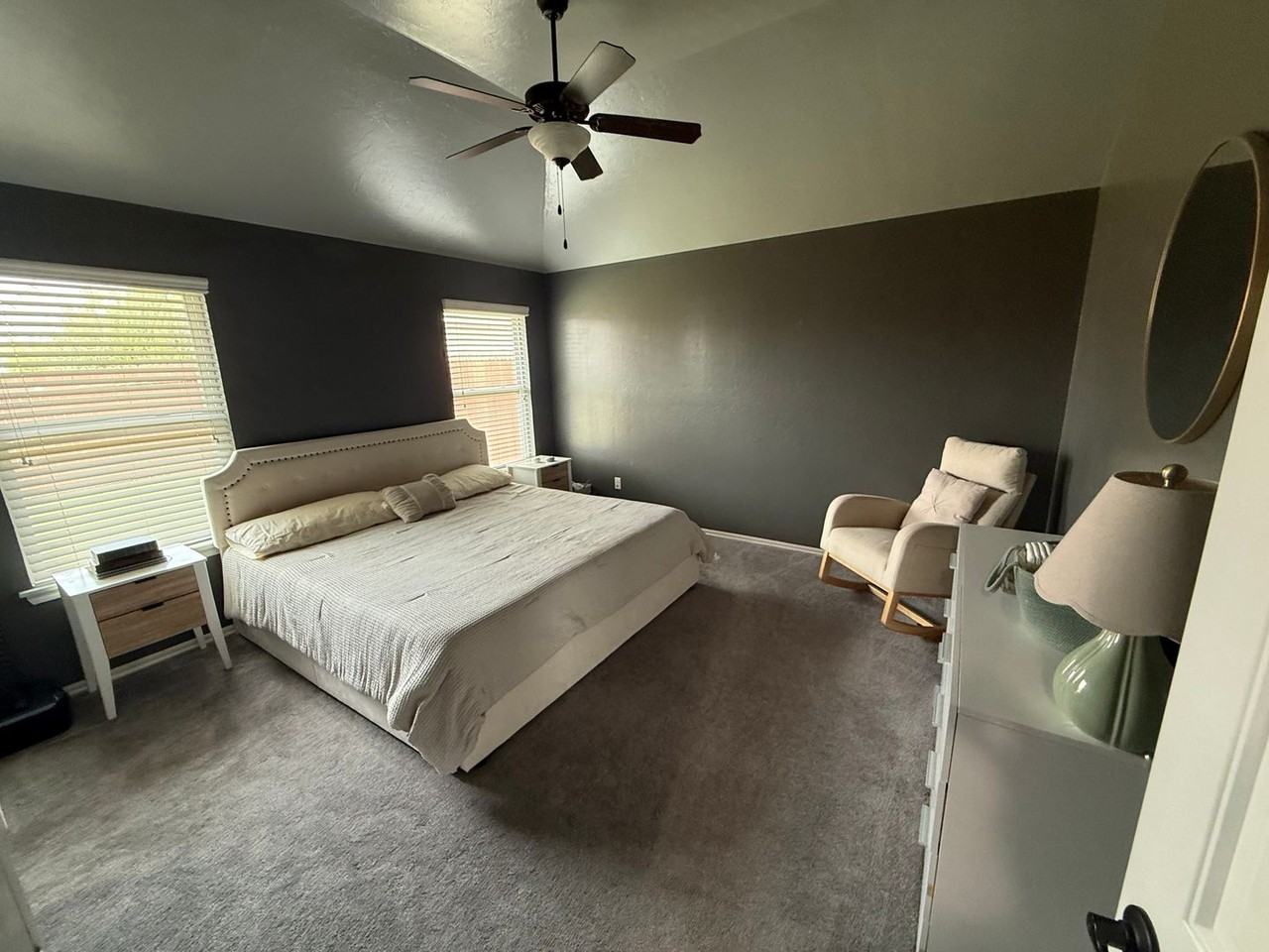 4725 Pyrope Ln - Photo 4 of 19