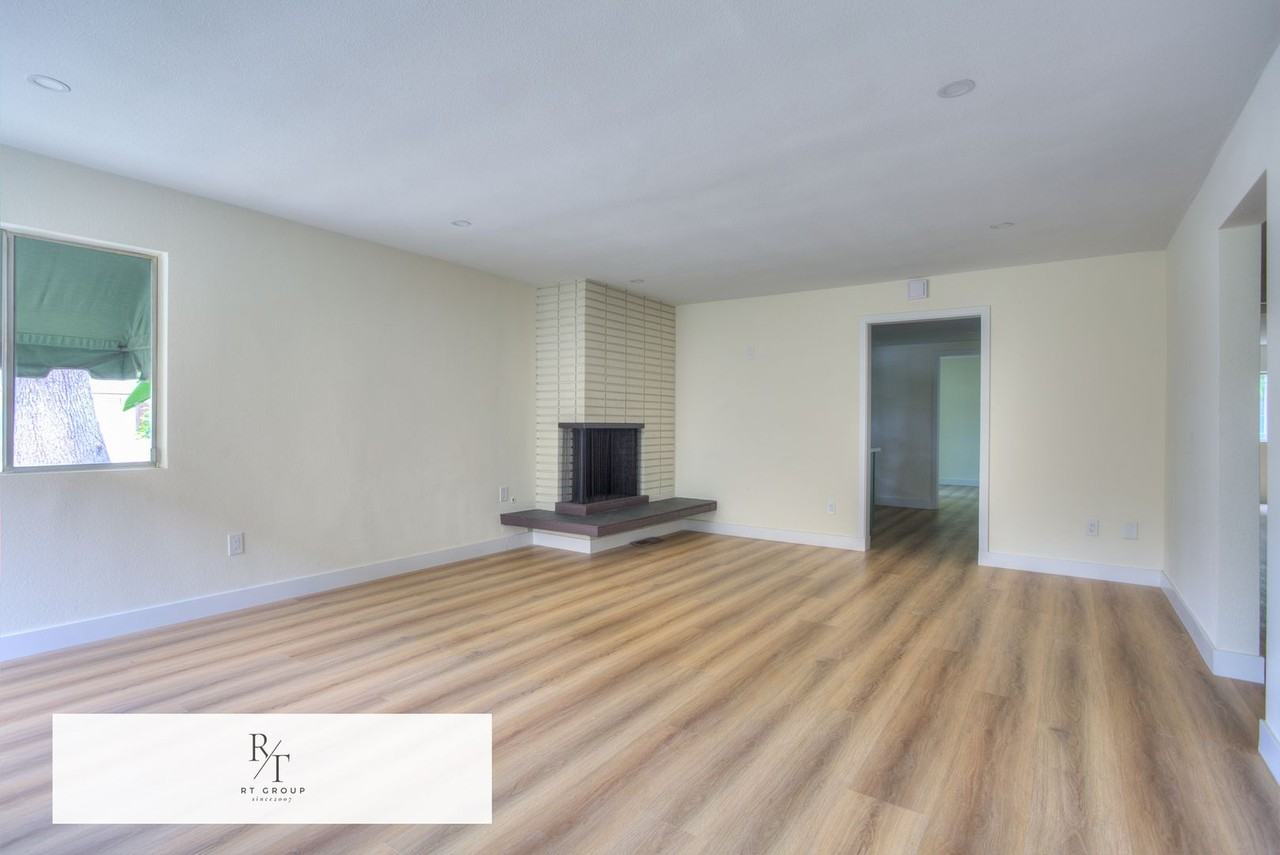 1032 S Golden West Ave #A - Photo 5 of 24