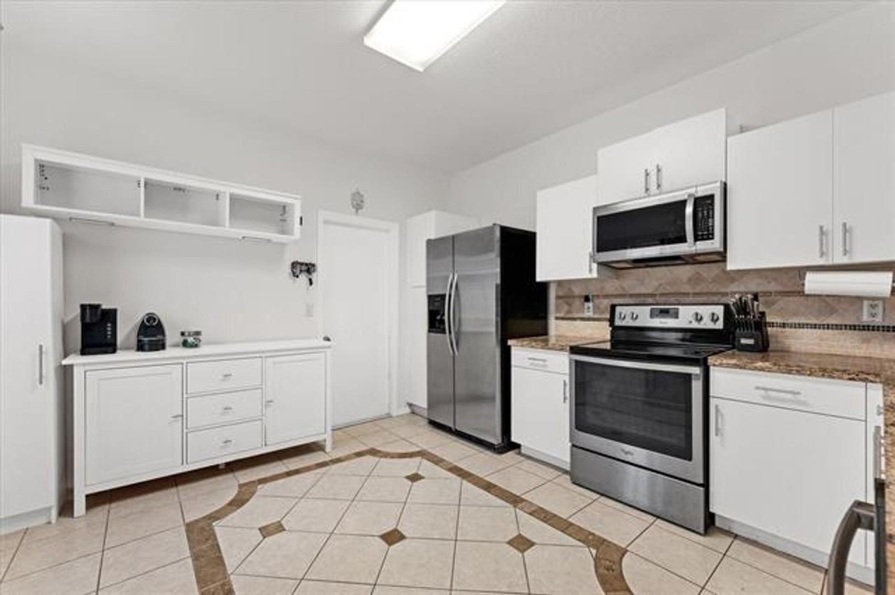 2264 Salerno Cir - Photo 6 of 42