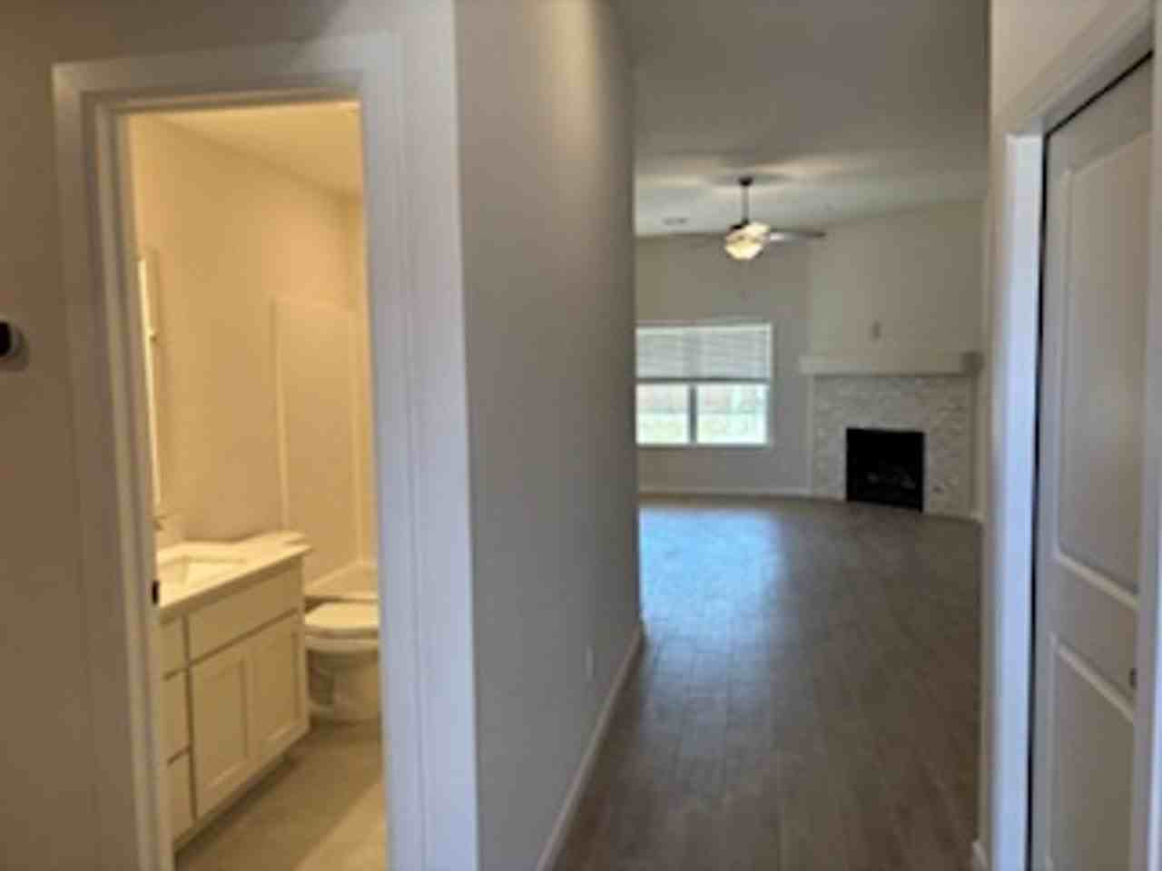 18112 Austin Ct - Photo 3 of 20
