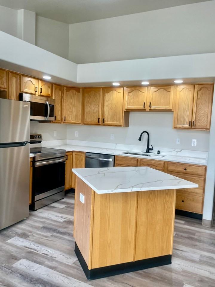 1544 State St #C - Photo 2 of 22
