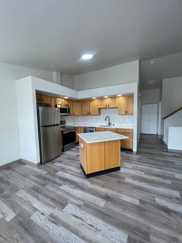 1544 State St #C - Photo 5 of 22