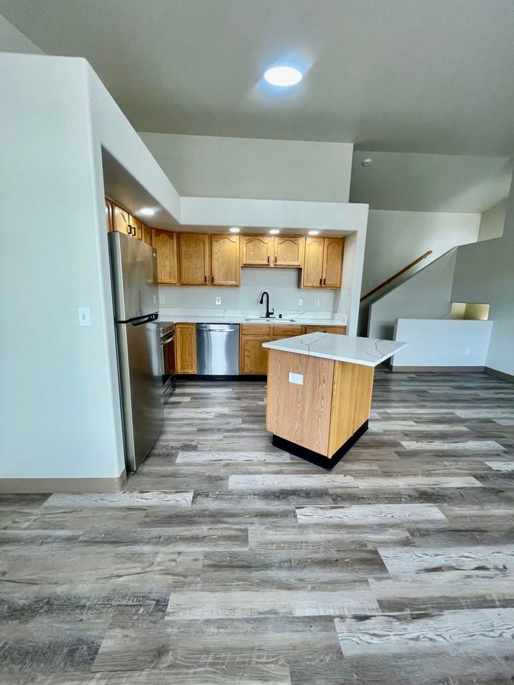 1544 State St #C - Photo 6 of 22