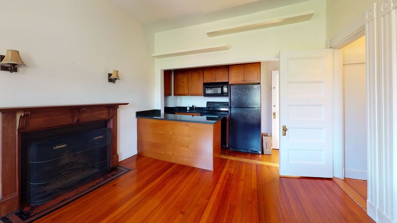 591 Beacon St - Photo 2 of 6