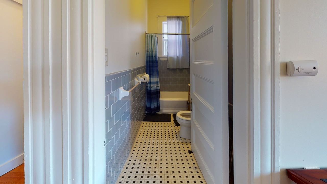 591 Beacon St - Photo 6 of 6