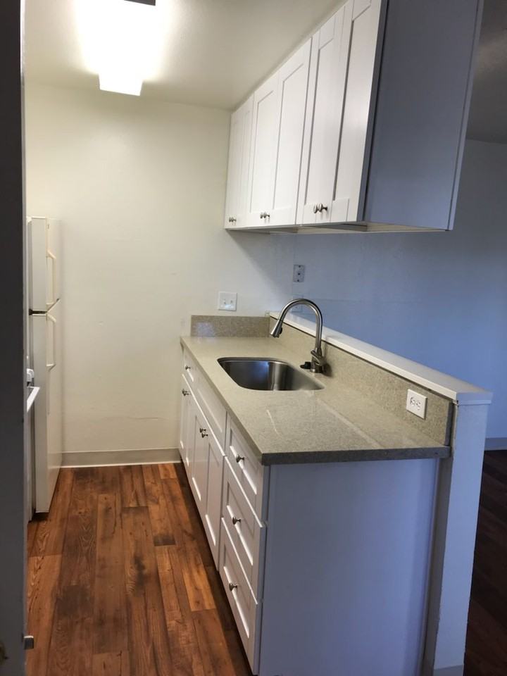 8767 Mira Mesa Blvd - Photo 3 of 7