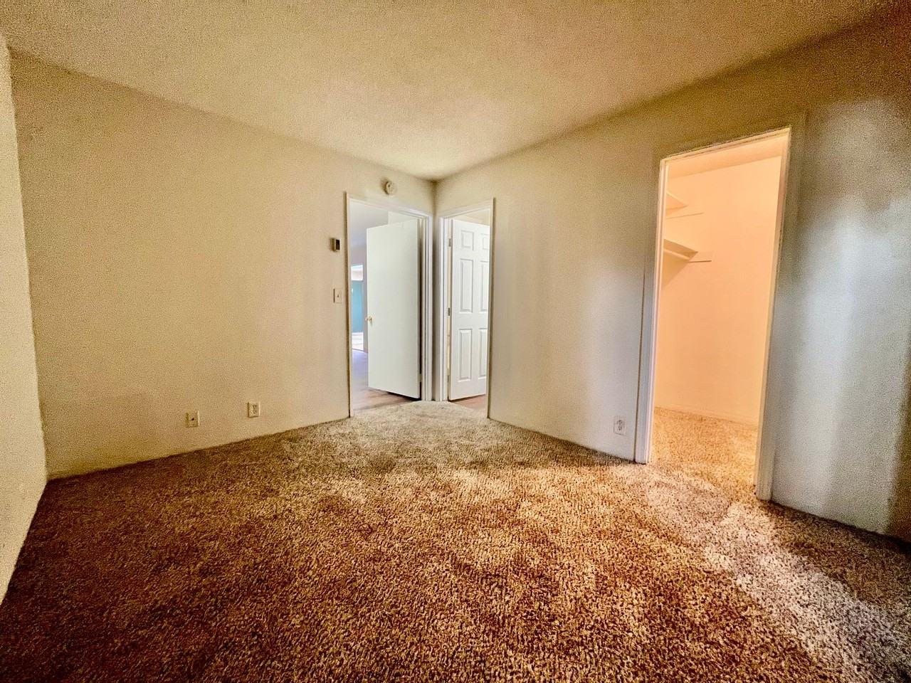 8767 Mira Mesa Blvd - Photo 5 of 7