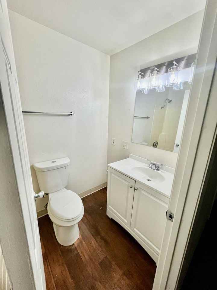 8767 Mira Mesa Blvd - Photo 6 of 7