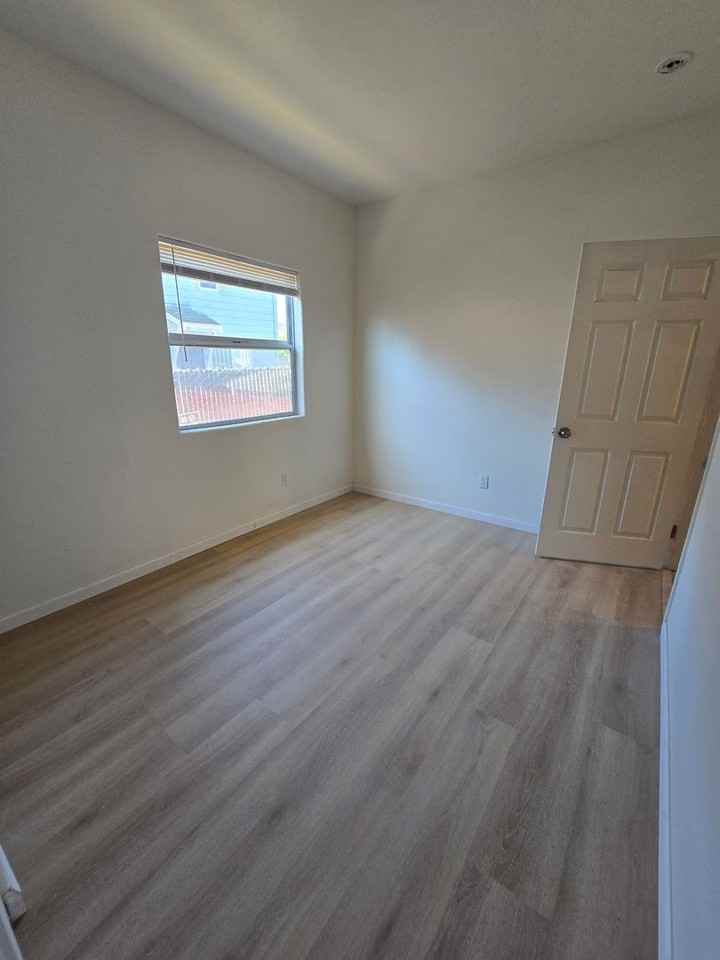 448 2nd St - Photo 7 of 12