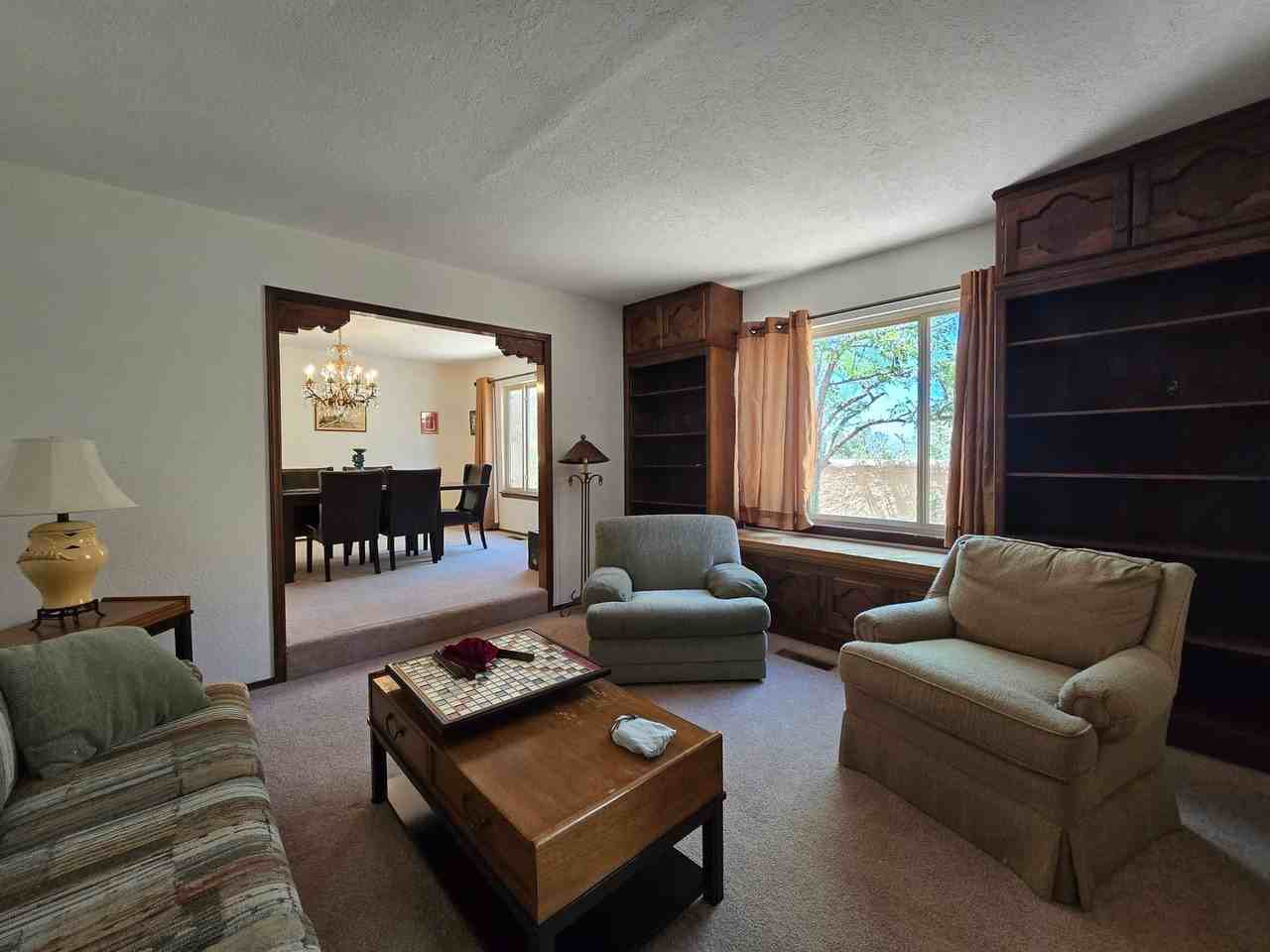 152 Laguna St - Photo 6 of 30