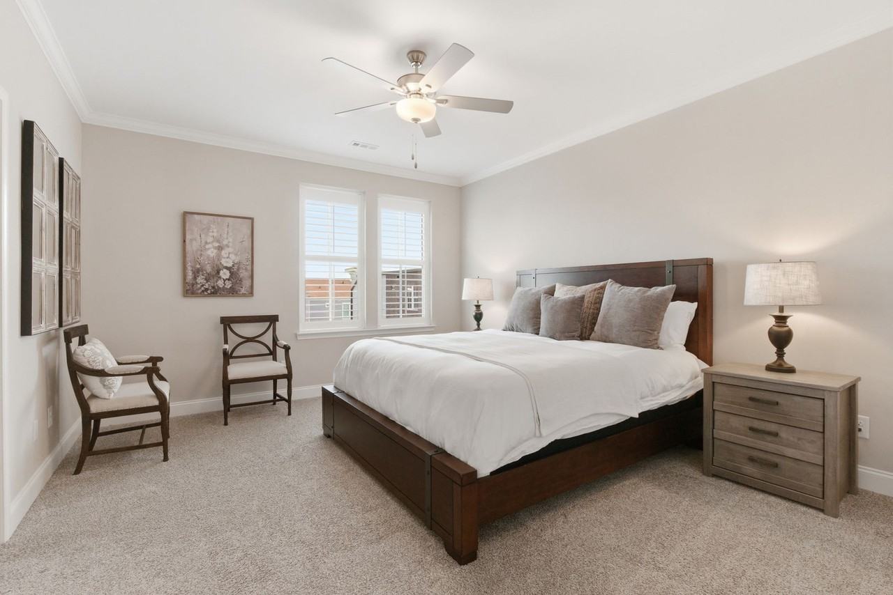 2012 Tollgate Blvd - Photo 4 of 37