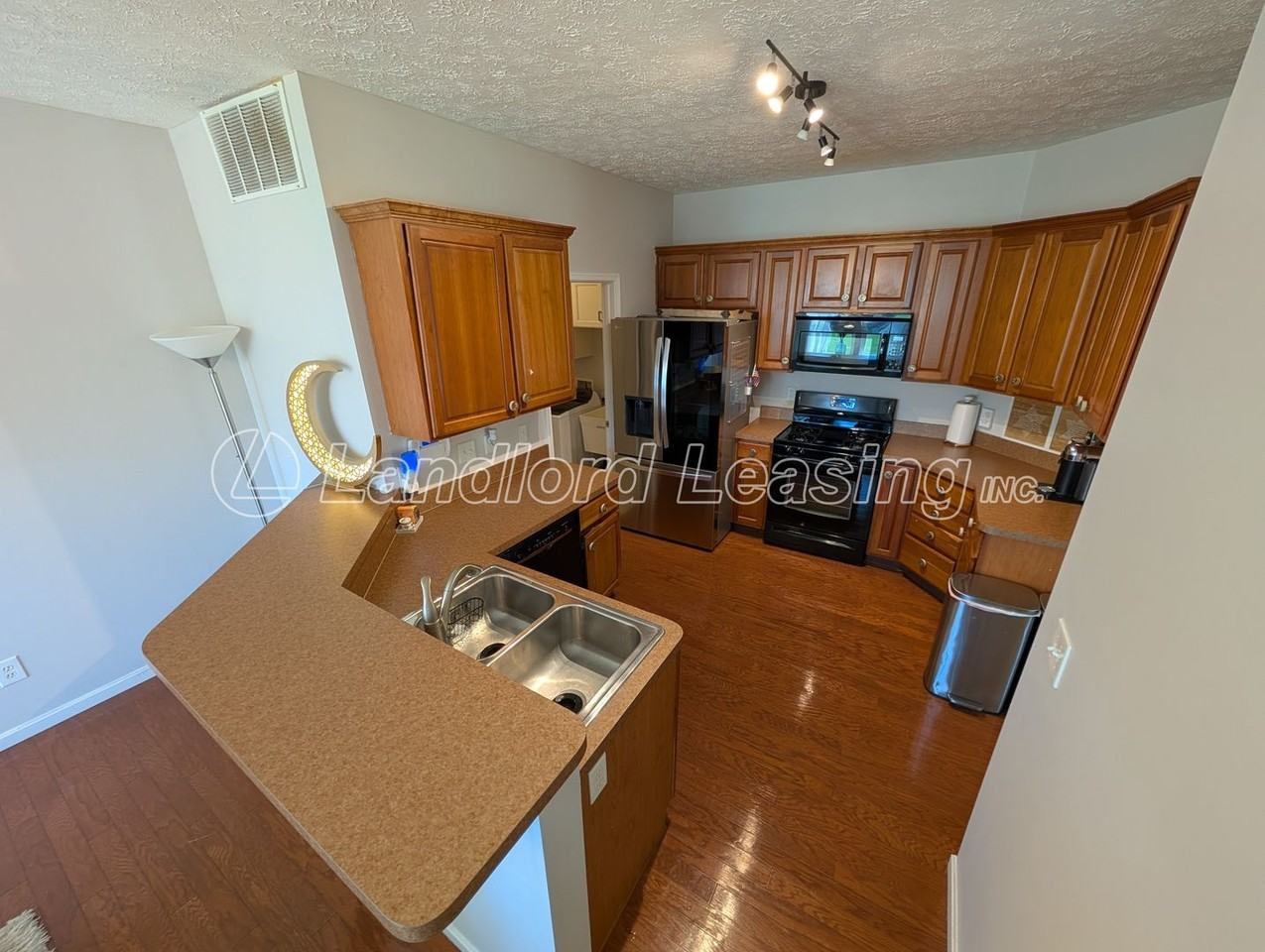 33317 Fairport Dr - Photo 5 of 20